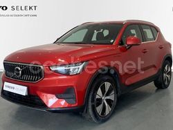 Rojo Usado 2023 Volvo XC40 Plus SUV | 39.900 €