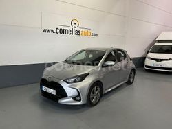Gris / plata Usado 2024 Toyota Yaris Hybrid Active Berlina | 20.990 € (Precio justo)