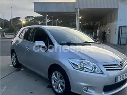 Gris / plata Usado 2011 Toyota Auris Active Berlina | 10.000 € (Precio justo)