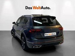 Gris / plata Usado 2022 VW Tiguan Allspace R-line SUV | 39.390 € (Un poco caro)