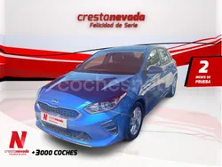 Azul Usado 2021 Kia Ceed Berlina | 16.490 € (Precio justo)