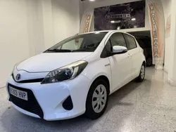Blanco Usado 2014 Toyota Yaris Active Berlina | 13.900 €