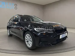Negro Usado 2021 BMW 330e Comfort Edition Familiar | 25.475 € (Precio justo)