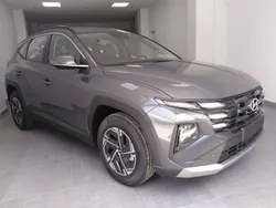 Gris Nuevo 2025 Hyundai Tucson SUV | 32.900 € (Precio justo)