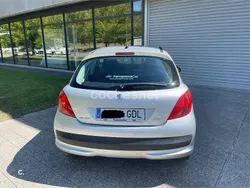 Gris / plata Usado 2008 Peugeot 207 Berlina | 3550 € (Buen precio)