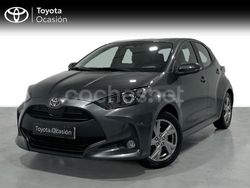 Gris / plata Usado 2024 Toyota Yaris Hybrid Active Berlina | 22.490 € (Precio justo)