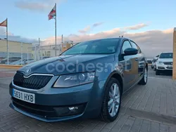Azul Usado 2014 Skoda Octavia Active Berlina | 5799 € (Precio justo)