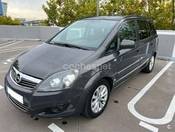 Gris / plata Usado 2014 Opel Zafira Family Monovolumen | 6800 € (Precio justo)