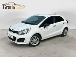 Blanco Usado 2013 Kia Rio Berlina | 7500 € (Precio justo)