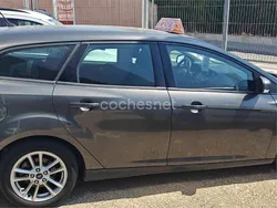 Gris / plata Usado 2015 Ford Focus Trend Familiar | 10.500 € (Un poco caro)