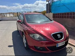 Rojo Usado 2005 Seat Leon Reference Berlina | 3000 € (Precio justo)