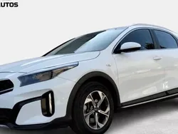 Blanco Usado 2023 Kia XCeed SUV | 17.999 € (Un poco caro)