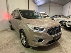 Beige Usado 2019 Ford Kuga Vignale SUV | 17.380 € (Un poco caro)
