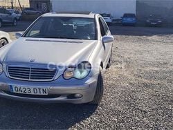 Gris / plata Usado 2003 Mercedes C270 Elegance Berlina | 5500 €