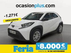 Blanco Usado 2023 Toyota Aygo X Play SUV | 13.750 €