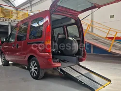 Granate Usado 2009 Renault Kangoo Monovolumen | 12.500 €