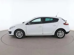Blanco Usado 2015 Renault Mégane III LIMITED Utilitario | 9299 € (Precio justo)