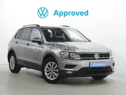 Gris plata Usado 2019 VW Tiguan Edition SUV | 18.900 € (Buen precio)