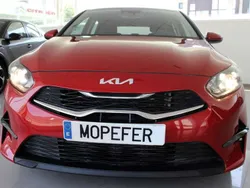Rojo Usado 2022 Kia Ceed Utilitario | 16.100 € (Precio justo)