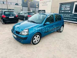 Azul Usado 2004 Renault Clio II Authentique Berlina | 2500 € (Buen precio)