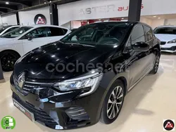 Negro Usado 2023 Renault Clio V Techno Berlina | 15.800 € (Precio justo)
