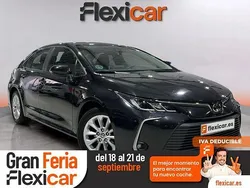 Negro Usado 2023 Toyota Corolla Active Berlina | 20.990 €
