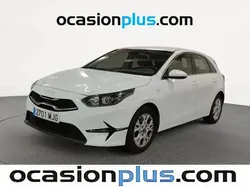 Blanco Usado 2023 Kia Ceed Utilitario | 17.719 € (Buen precio)