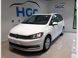 Blanco Usado 2024 VW Touran Life Monovolumen | 32.990 € (Un poco caro)