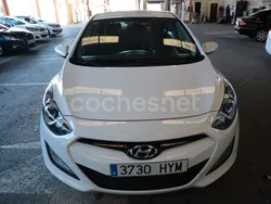 Blanco Usado 2015 Hyundai i30 Blackline Berlina | 6600 € (Buen precio)