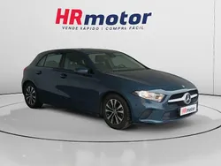 Azul Usado 2022 Mercedes A180 Berlina | 26.110 € (Precio justo)