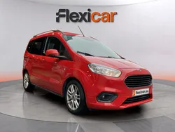 Rojo Usado 2019 Ford Tourneo Courier Ambiente Monovolumen | 10.790 € (Precio justo)