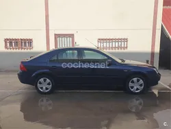 Azul Usado 2003 Ford Mondeo Trend Berlina | 2990 € (Caro)