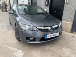 Gris / plata Usado 2009 Honda Civic Hybrid Berlina | 7499 € (Precio justo)