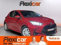 Rojo Usado 2023 Toyota Yaris Hybrid Active | 20.990 € (Precio justo)