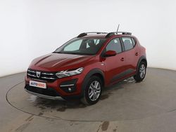 Rojo Usado 2022 Dacia Sandero Comfort SUV | 15.499 € (Precio justo)