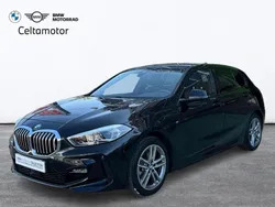 Pintura metalizada saphirschwarz Usado 2024 BMW 118 Comfort Edition Utilitario | 33.100 € (Precio justo)