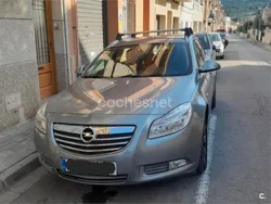 Gris / plata Usado 2012 Opel Insignia Selective Familiar | 7500 € (Precio justo)