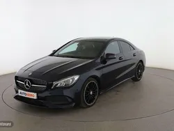 Azul Usado 2016 Mercedes CLA220 AMG line Berlina | 21.599 € (Super precio)