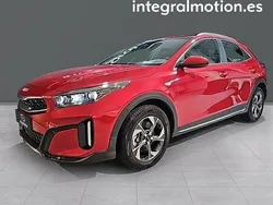 Rojo Usado 2024 Kia XCeed SUV | 19.490 € (Precio justo)