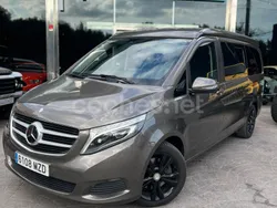 Gris / plata Usado 2019 Mercedes V300 Avantgarde Monovolumen | 57.990 € (Precio justo)