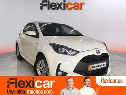 Blanco Usado 2021 Toyota Yaris Hybrid Active Berlina | 18.690 € (Precio justo)