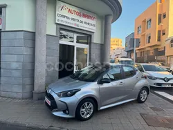 Gris / plata Usado 2022 Toyota Yaris Berlina | 15.999 € (Precio justo)