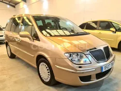 Beige Usado 2006 Lancia Phedra Monovolumen | 3800 €