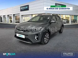 Gris Usado 2024 Kia Stonic SUV | 19.490 € (Un poco caro)