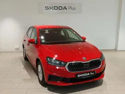 Rojo Usado 2022 Skoda Fabia Ambition Utilitario | 15.900 € (Precio justo)