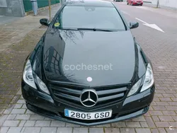 Negro Usado 2009 Mercedes E350 Elegance Coupe | 16.000 € (Un poco caro)