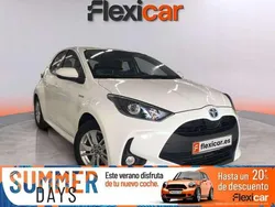 Blanco Usado 2021 Toyota Yaris Hybrid Active Utilitario | 18.290 € (Precio justo)