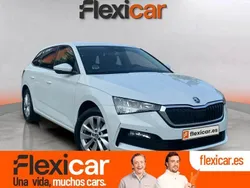 Blanco Usado 2023 Skoda Scala Ambition Utilitario | 16.990 € (Precio justo)