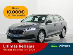 Gris Usado 2022 Skoda Octavia Ambition Familiar | 19.990 € (Precio justo)