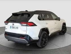 Blanco Usado 2021 Toyota RAV4 Hybrid Style SUV | 28.200 € (Precio justo)